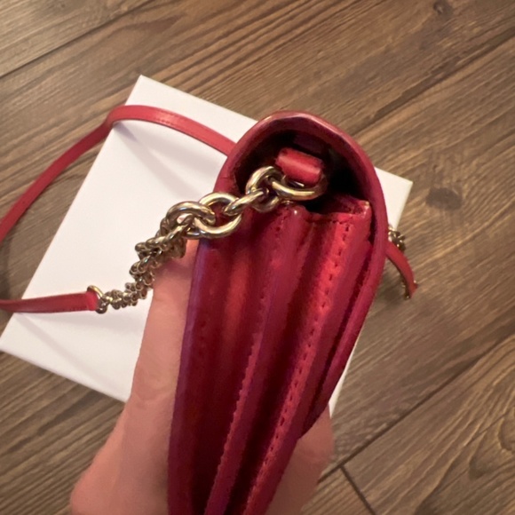 Authentic Burberry Wallet on a chain - Picture 4 of 6